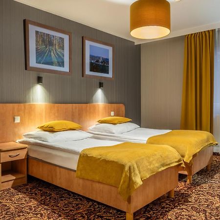 Hotel Kuznia Napoleonska 테레진 외부 사진