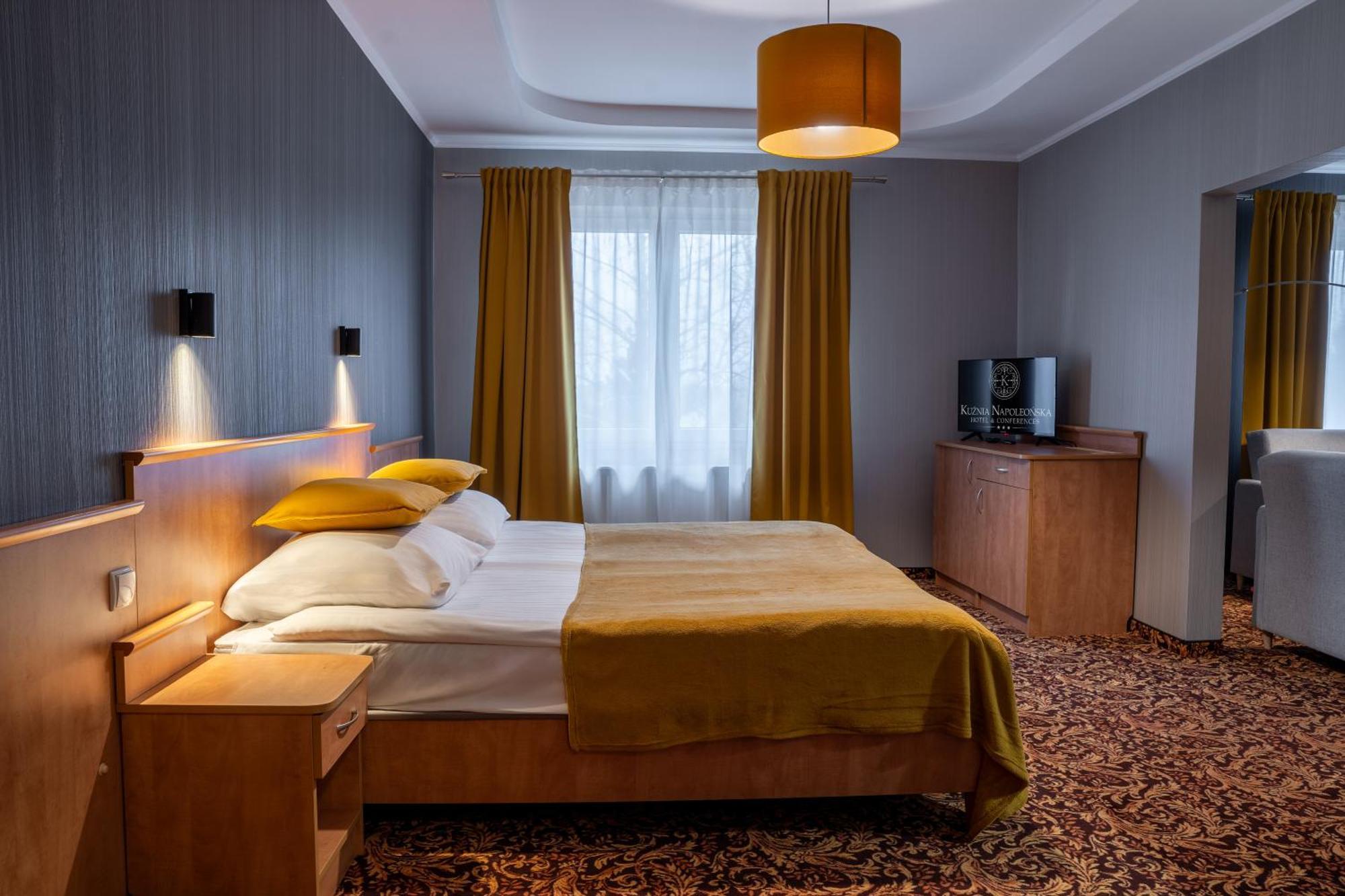 Hotel Kuznia Napoleonska 테레진 외부 사진